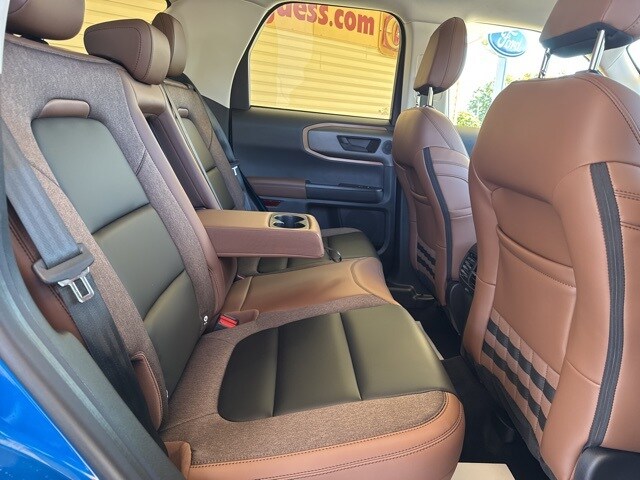 2025 Ford Bronco Sport Outer Banks photo 4
