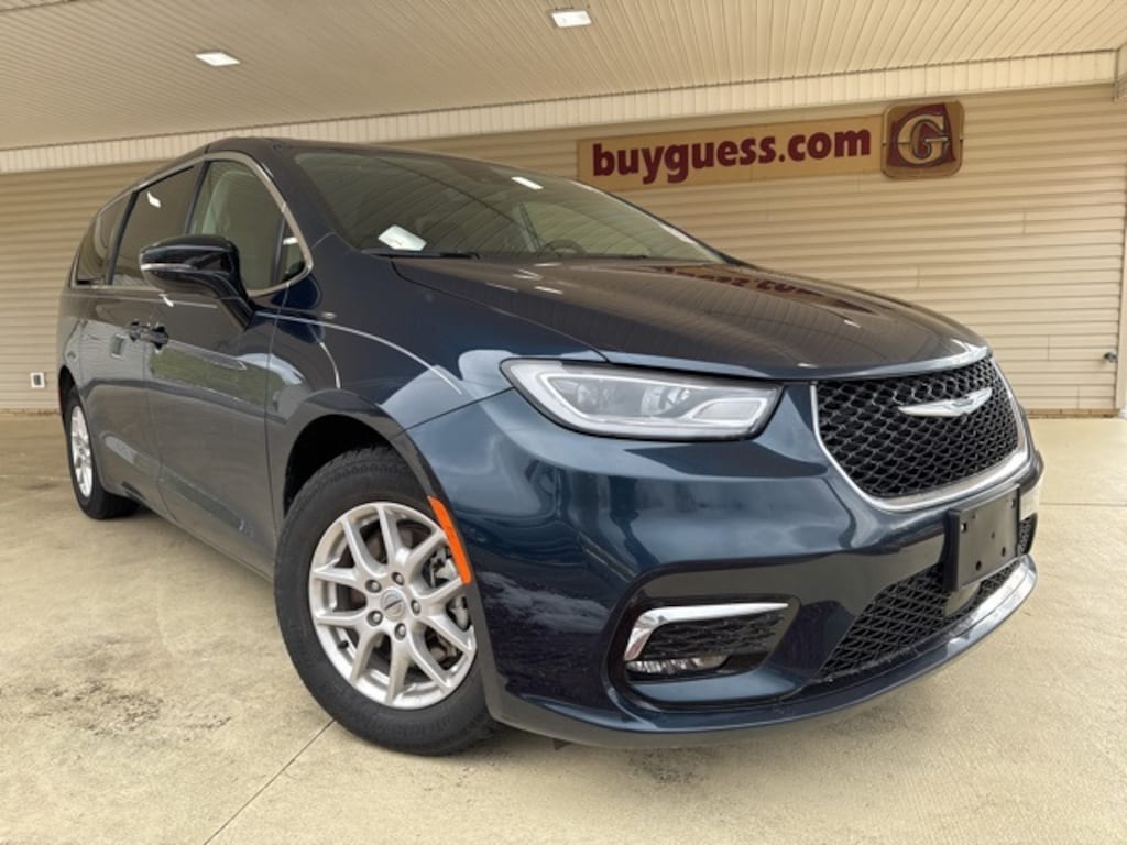 Certified 2024 Chrysler Pacifica Touring L Minivan/Van