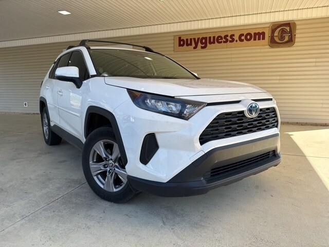 2022 Toyota RAV4 Hybrid LE photo 2