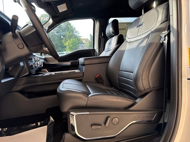 2026 Ford F-350 Super Duty Platinum - Photo 12
