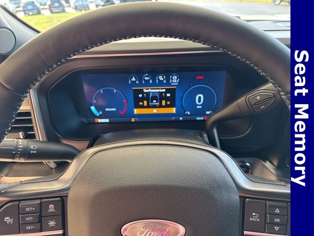 2026 Ford F-350 Super Duty Platinum - Photo 16