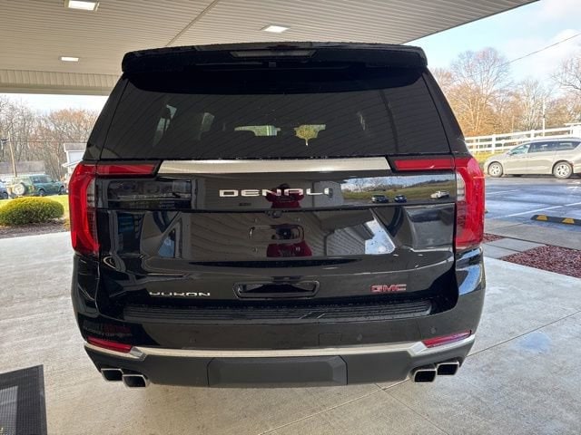 2026 GMC Yukon XL Denali - Photo 8
