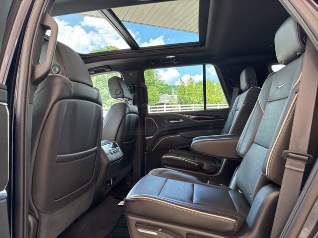 2021 Cadillac Escalade Sport - Photo 36