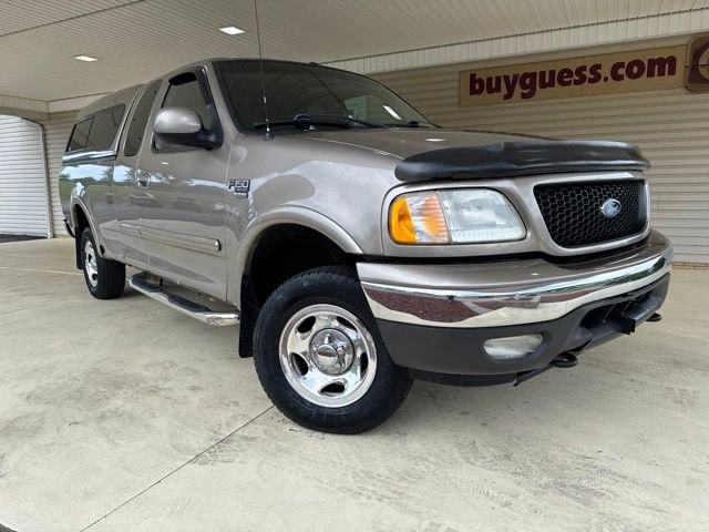 Used 2002 Ford F-150 Lariat with VIN 1FTRX18L82NA72612 for sale in Carrollton, OH