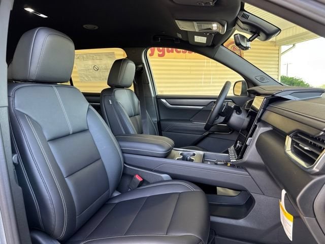 2026 GMC Acadia Elevation - Photo 28