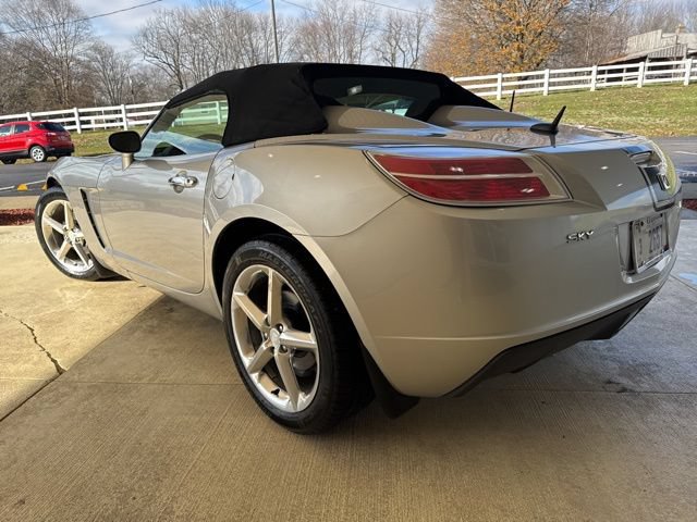 2007 Saturn Sky Roadster - Photo 11