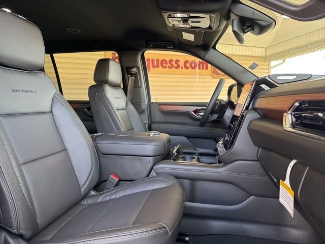2026 GMC Yukon XL Denali - Photo 26