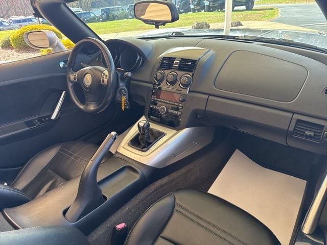 2007 Saturn Sky Roadster - Photo 32