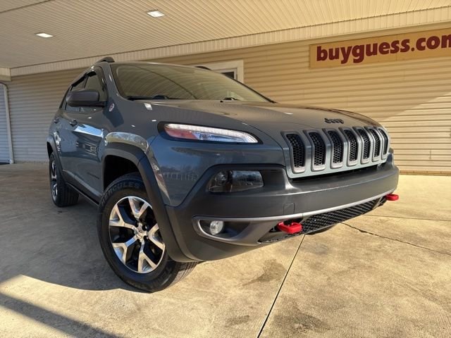 Used 2015 Jeep Cherokee Trailhawk with VIN 1C4PJMBS8FW651027 for sale in Carrollton, OH