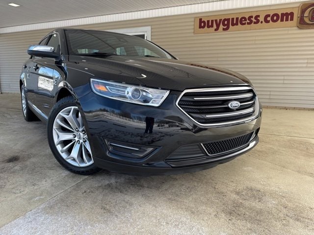 Used 2019 Ford Taurus Limited with VIN 1FAHP2F80KG111543 for sale in Carrollton, OH