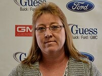 Staff member Shelly Mayle from ID_5ba1c7