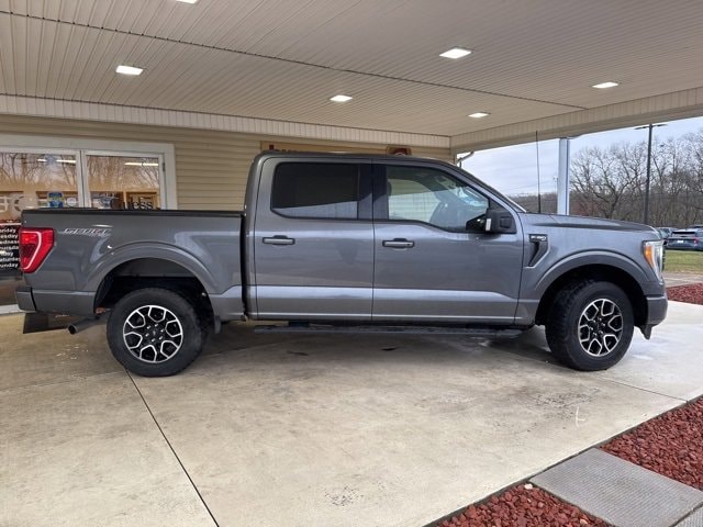 2022 Ford F-150 XLT's photo