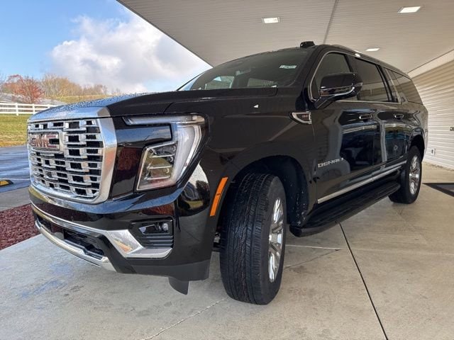 2026 GMC Yukon XL Denali - Photo 10