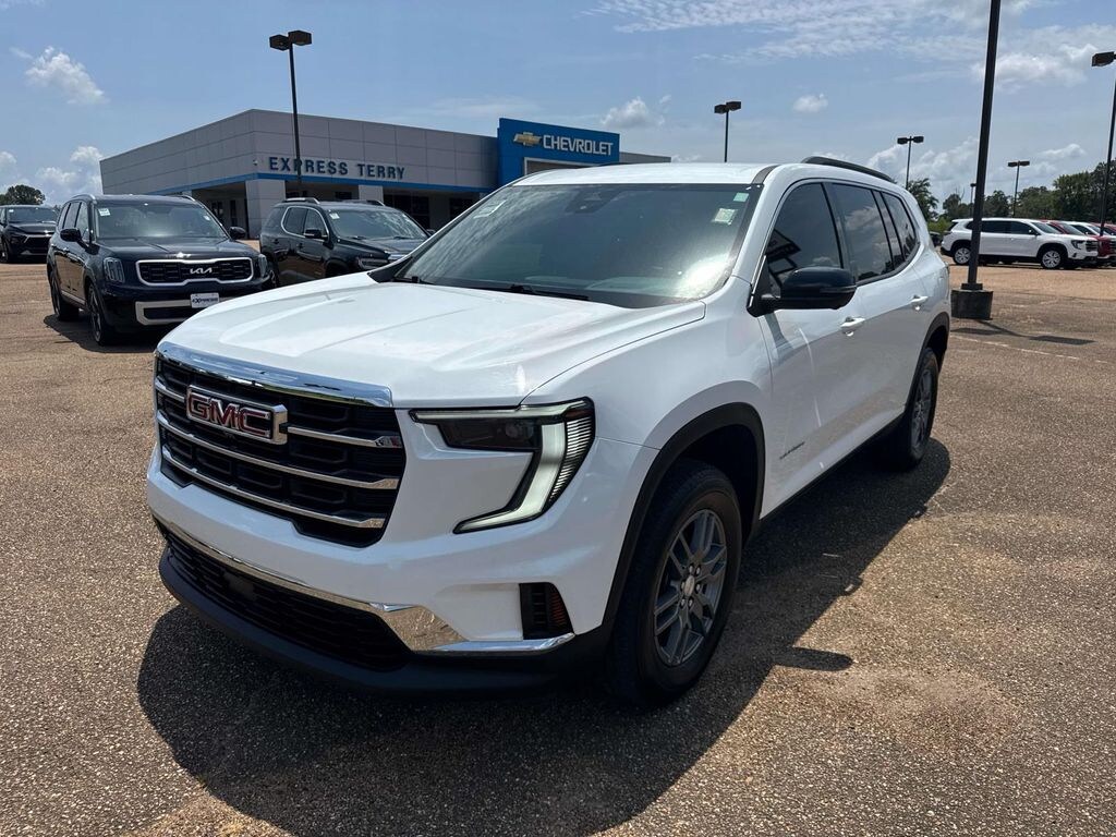 Used 2025 GMC Acadia Elevation SUV
