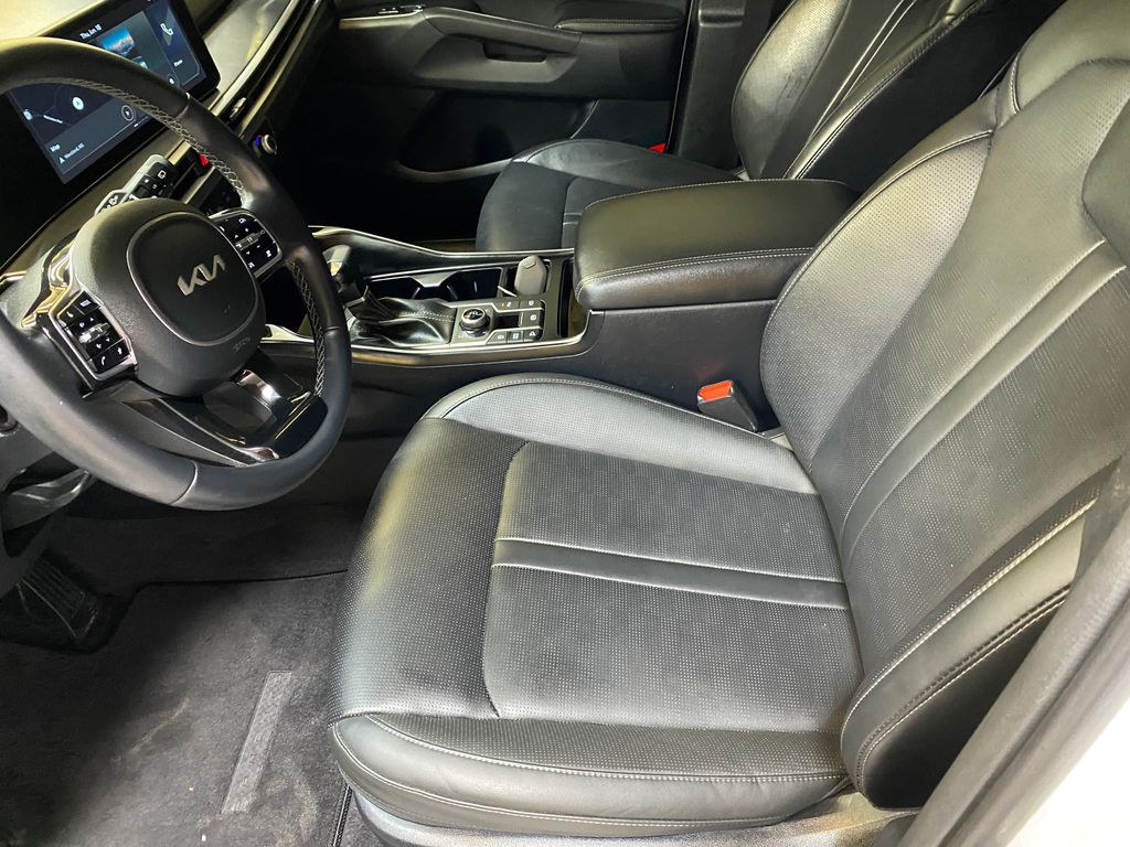 2025 Kia Sorento S - Photo 20