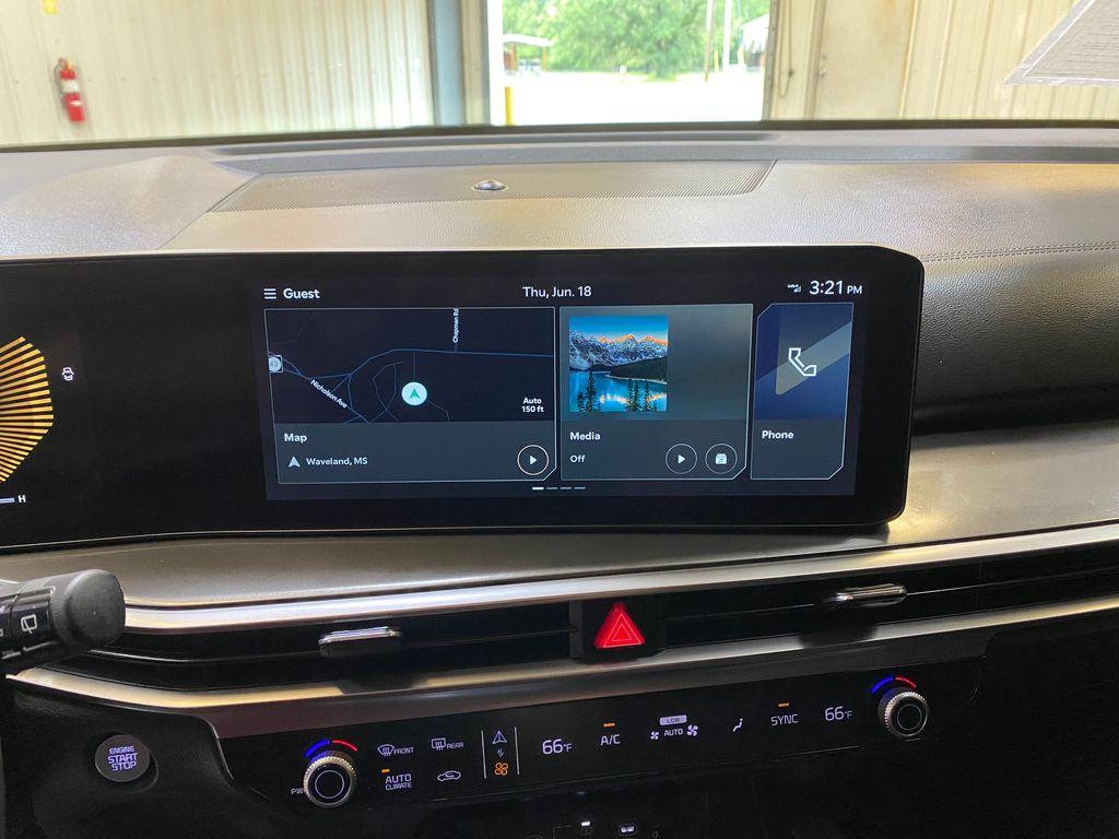 2025 Kia Sorento S - Photo 38