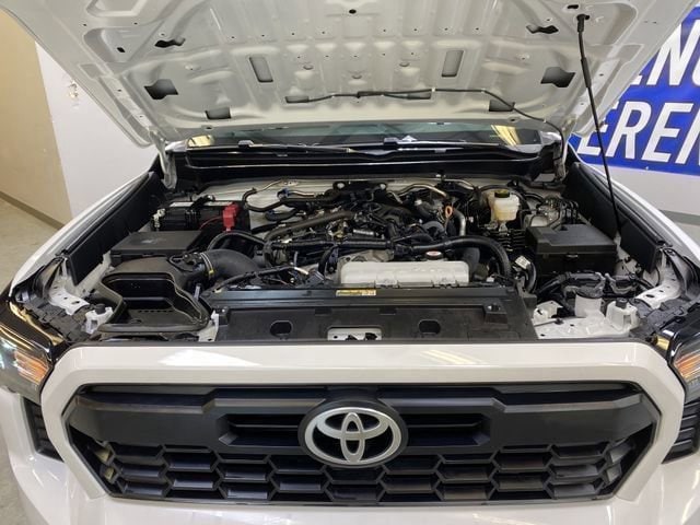 2025 Toyota Tacoma TRD Off Road - Photo 9