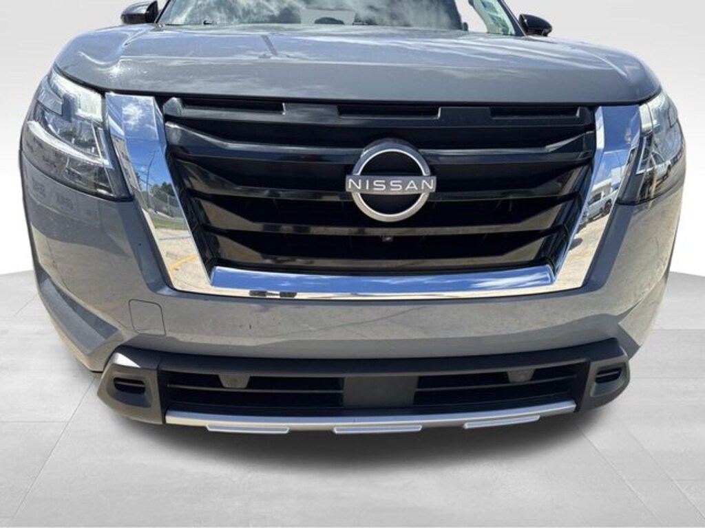 Used 2023 Nissan Pathfinder Platinum SUV