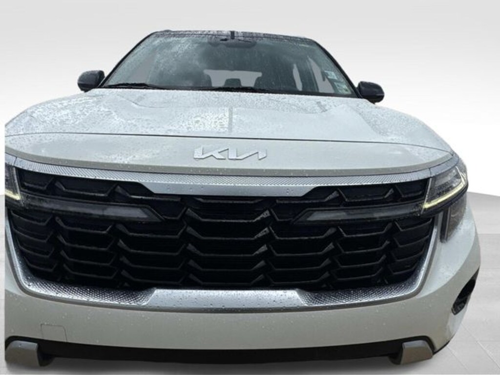 Used 2025 Kia Seltos S SUV