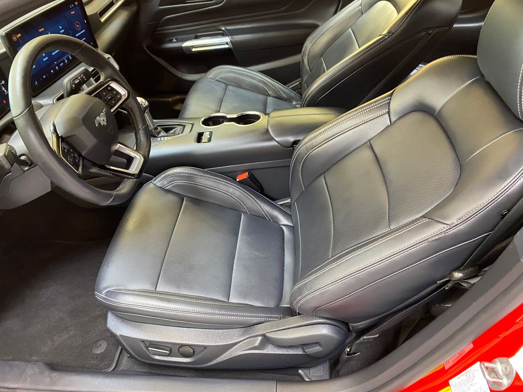 2026 Ford Mustang EcoBoost Premium - Photo 18
