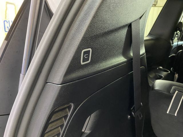 2026 Chrysler Pacifica Select - Photo 32