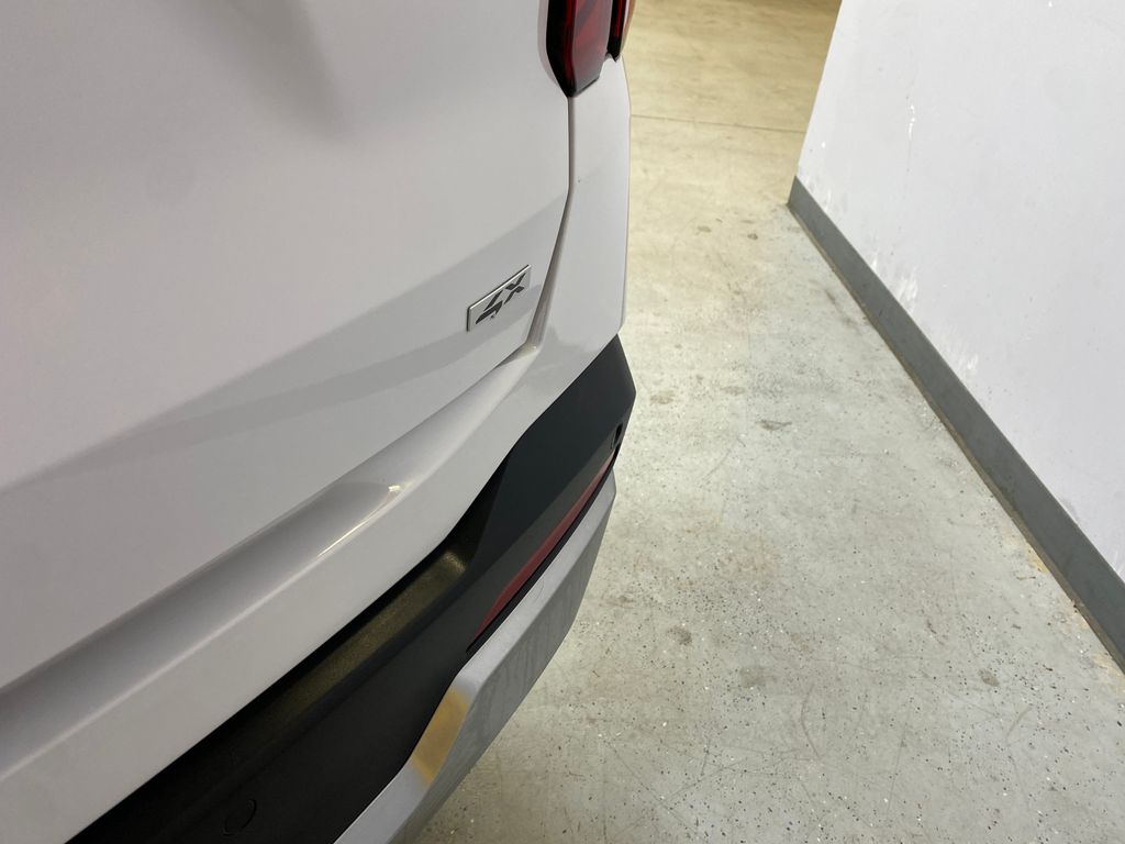2025 Kia Sorento S - Photo 18