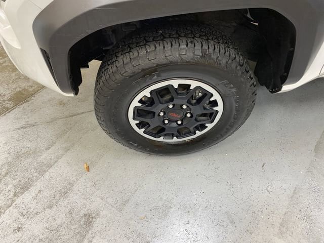 2025 Toyota Tacoma TRD Off Road - Photo 11