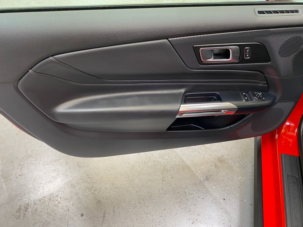2026 Ford Mustang EcoBoost Premium - Photo 19