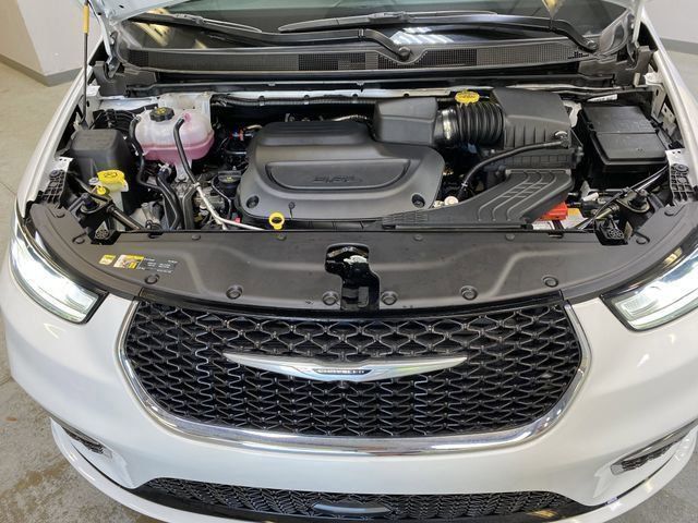 2026 Chrysler Pacifica Select - Photo 9