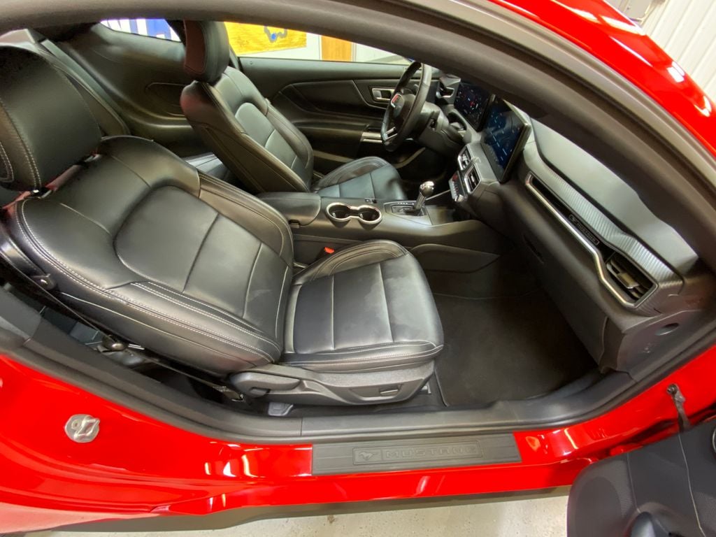 2026 Ford Mustang EcoBoost Premium - Photo 24