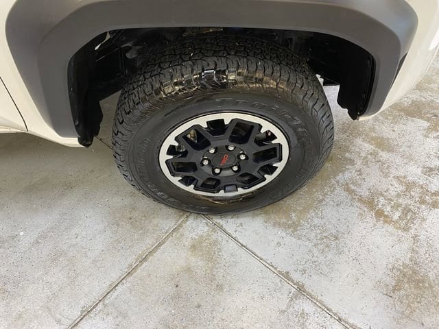 2025 Toyota Tacoma TRD Off Road - Photo 14