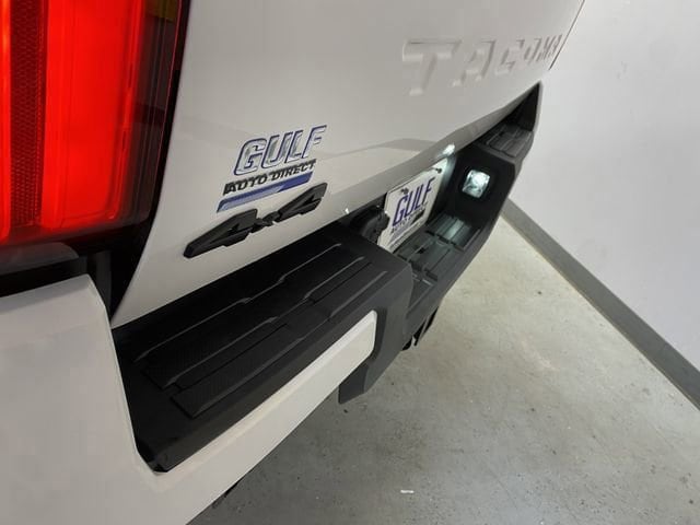 2025 Toyota Tacoma TRD Off Road - Photo 19