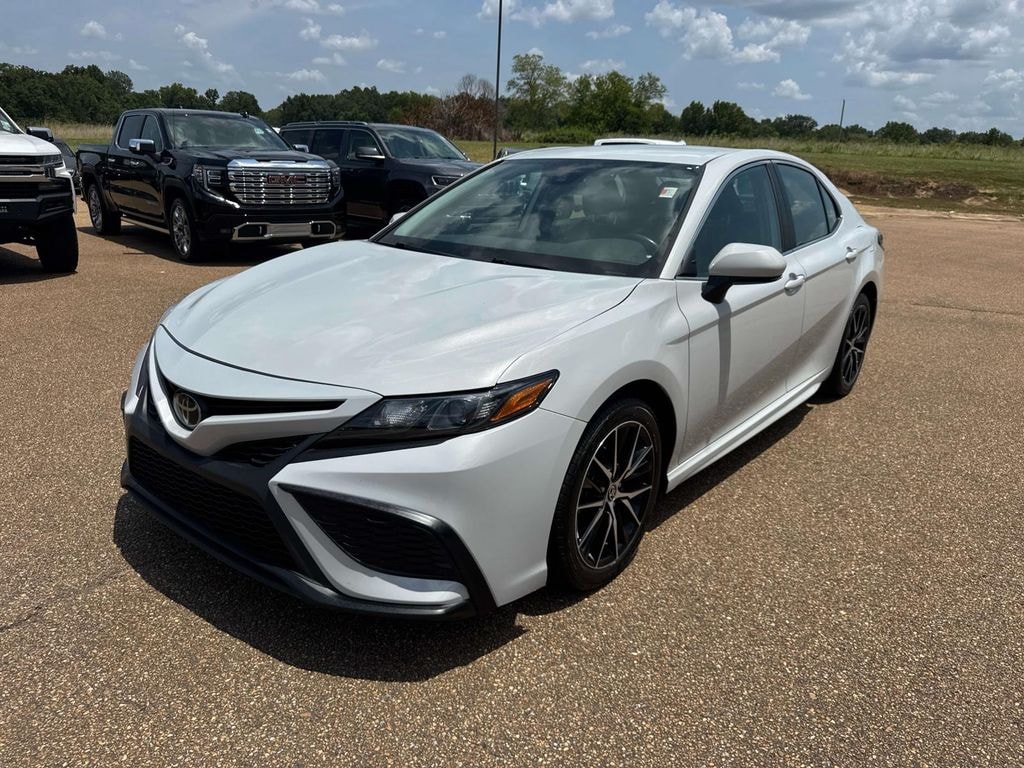 Used 2024 Toyota Camry SE Sedan