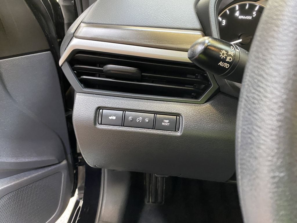 2025 Nissan Altima SV - Photo 31