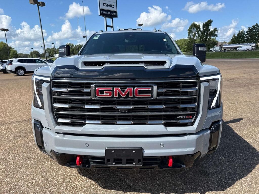 Used 2024 GMC Sierra 2500HD AT4 Truck