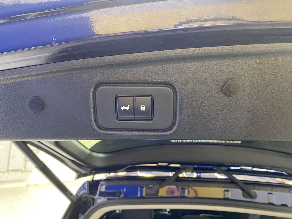 2025 Nissan Pathfinder SV - Photo 32