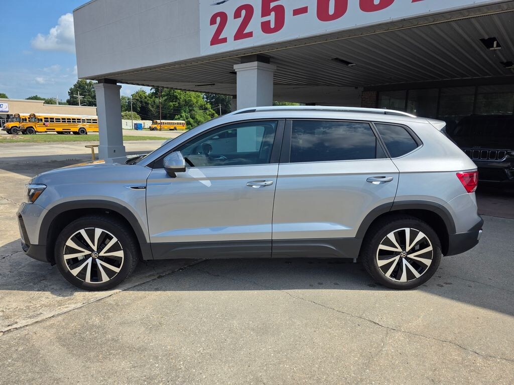 Used 2024 Volkswagen Taos 1.5T SE SUV