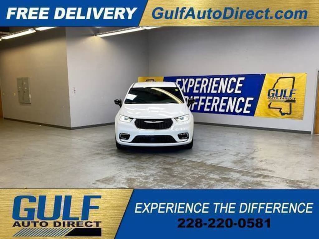 Used 2026 Chrysler Pacifica Select Minivan/Van