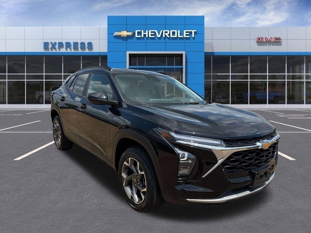 Used 2024 Chevrolet Trax LT SUV