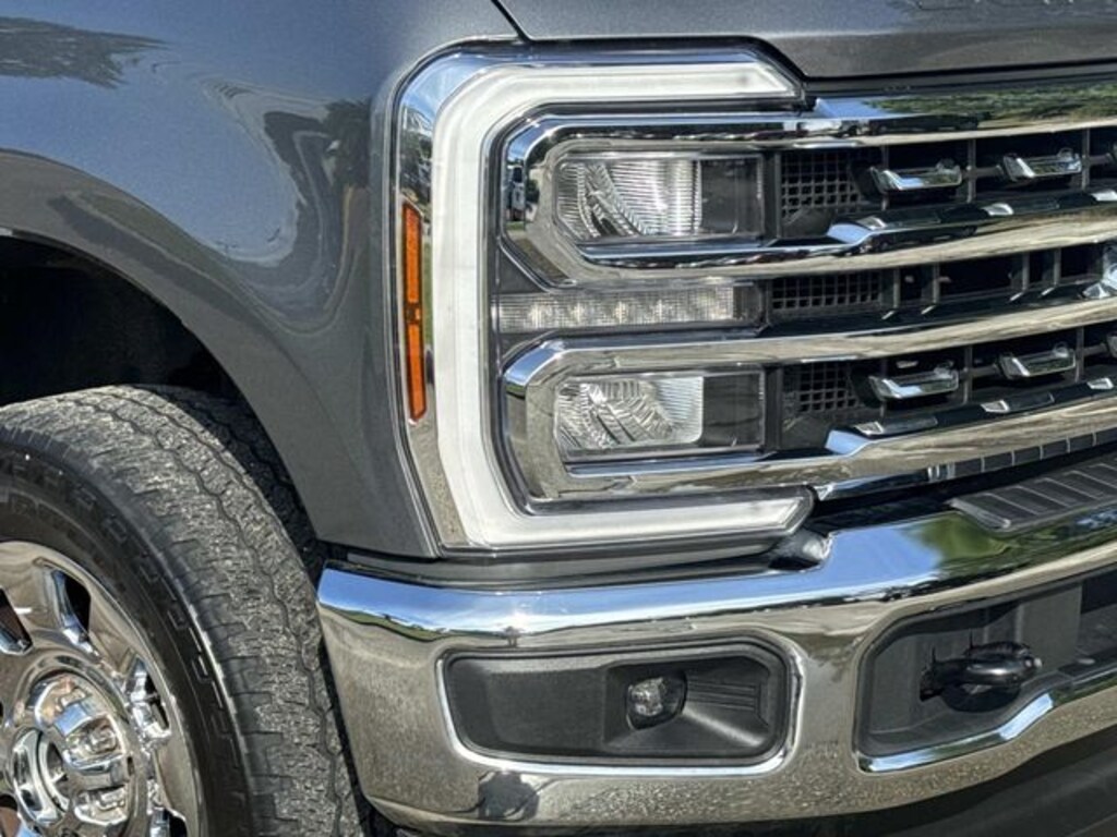 Certified 2025 Ford F-250SD Lariat Truck