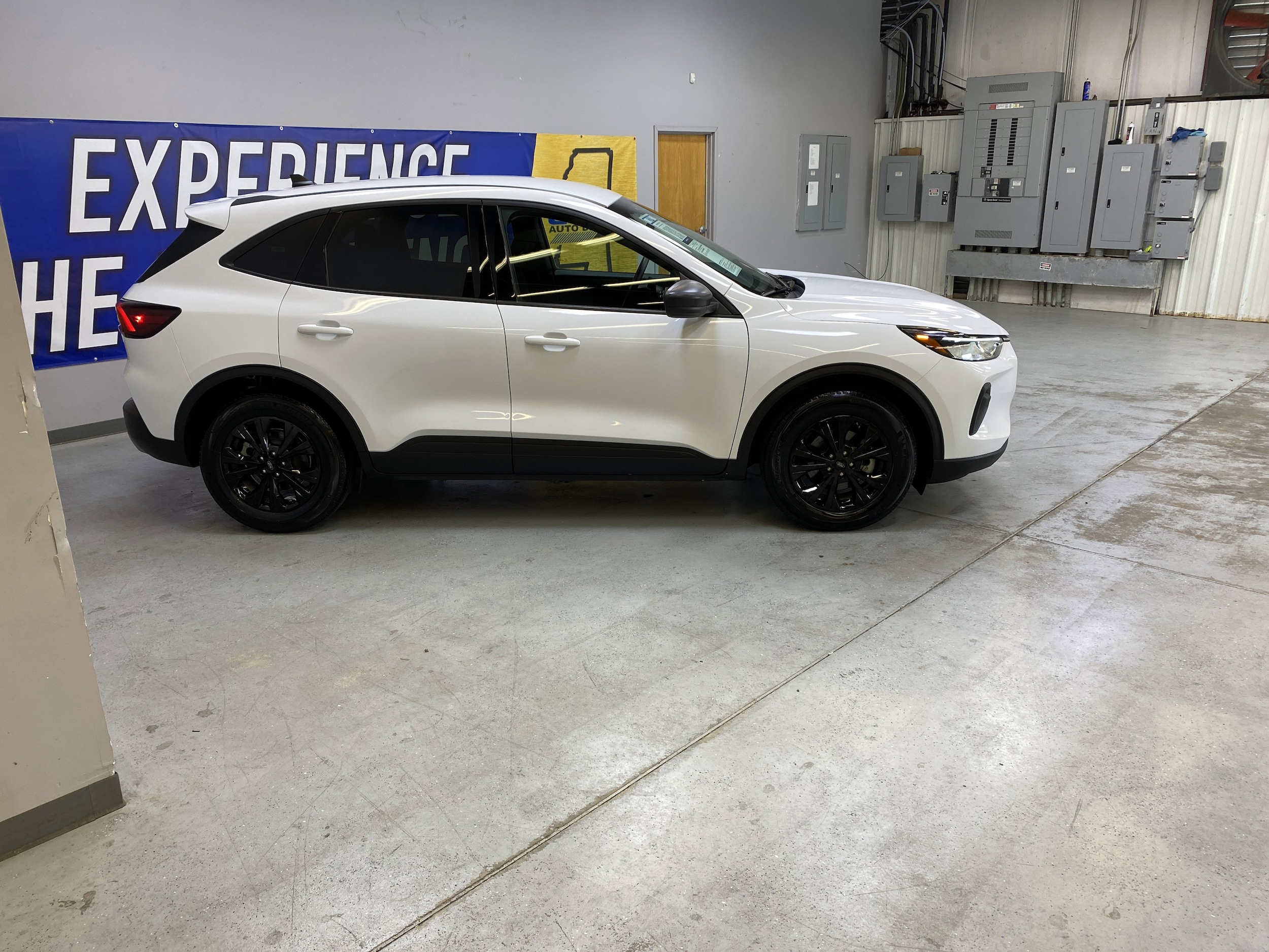 2025 Ford Escape Active - Photo 8