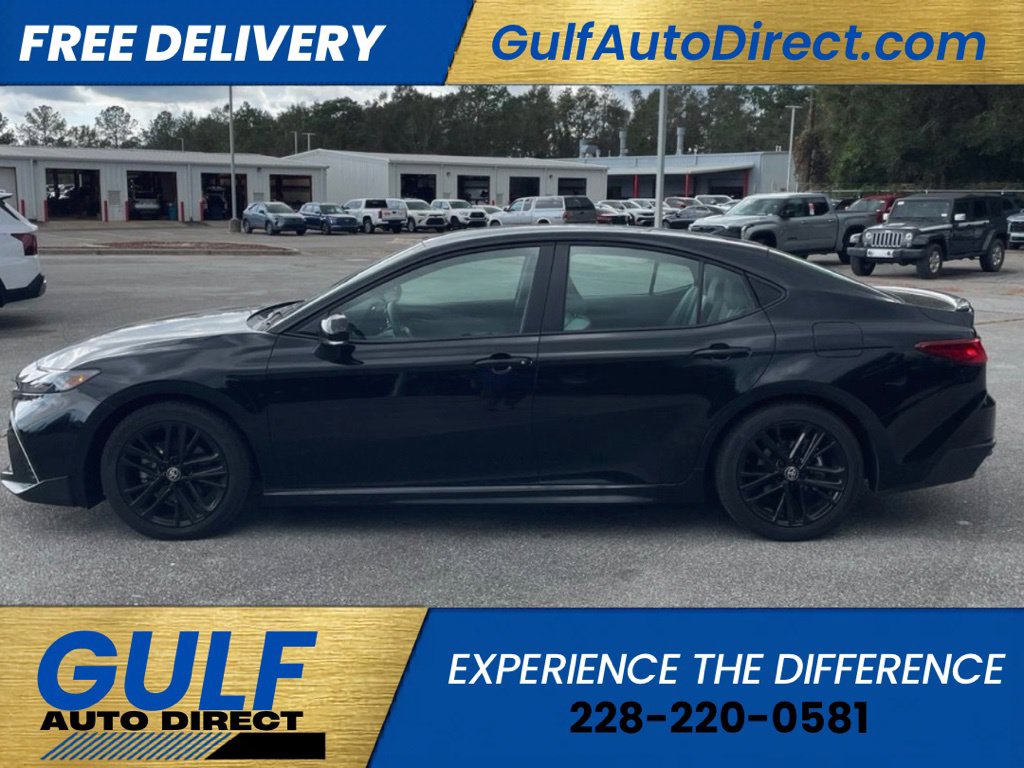 Used 2026 Toyota Camry SE Sedan