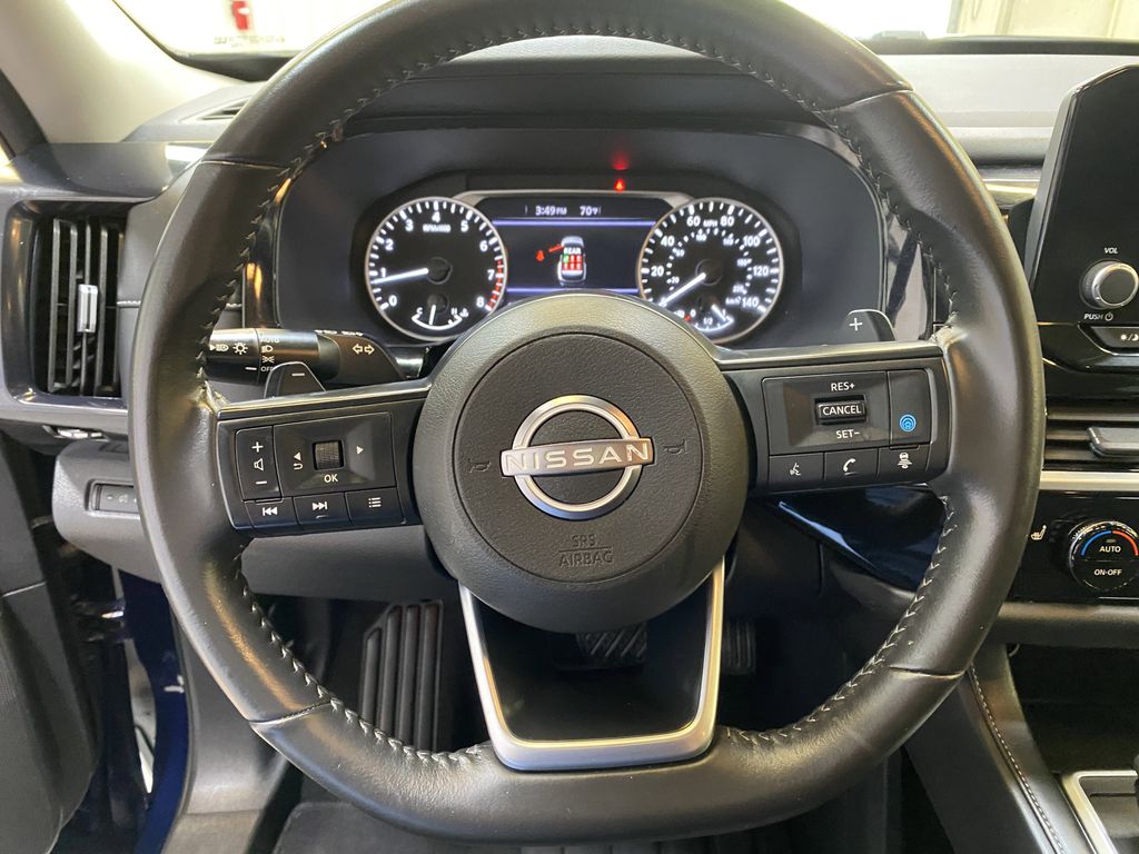 2025 Nissan Pathfinder SV - Photo 33