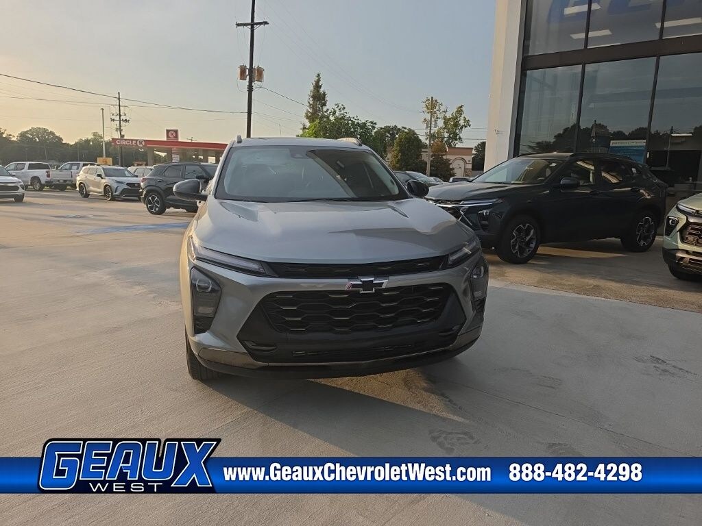 Used 2025 Chevrolet Trax Activ SUV