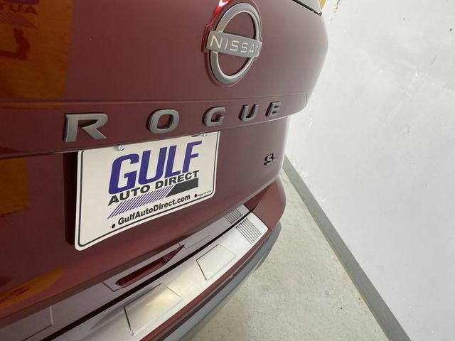 2025 Nissan Rogue SL - Photo 17