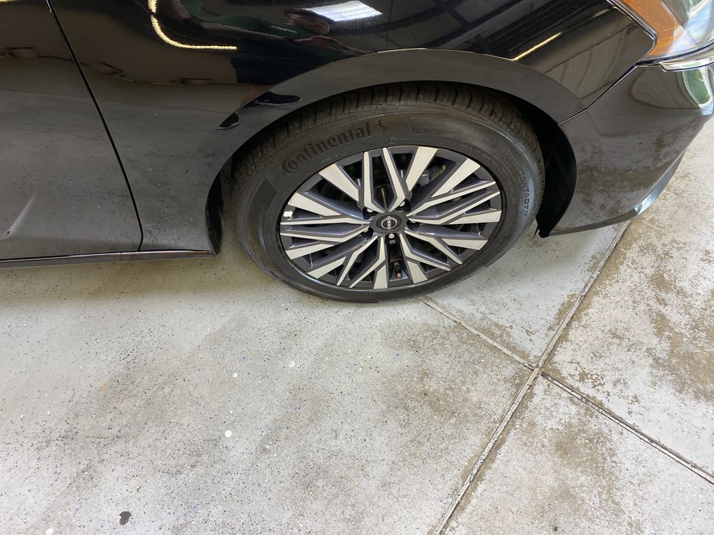 2025 Nissan Altima SV - Photo 14