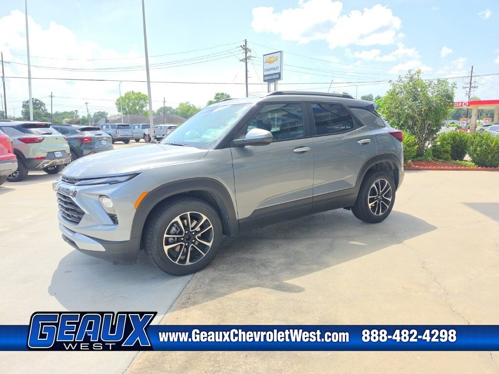 Used 2025 Chevrolet Trailblazer LT SUV