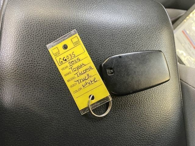 2025 Toyota Tacoma TRD Off Road - Photo 45