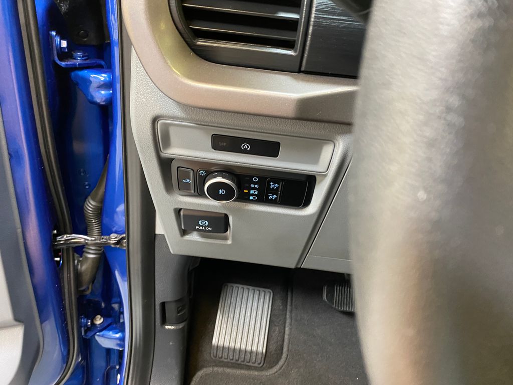 2025 Ford F-150 XLT - Photo 33