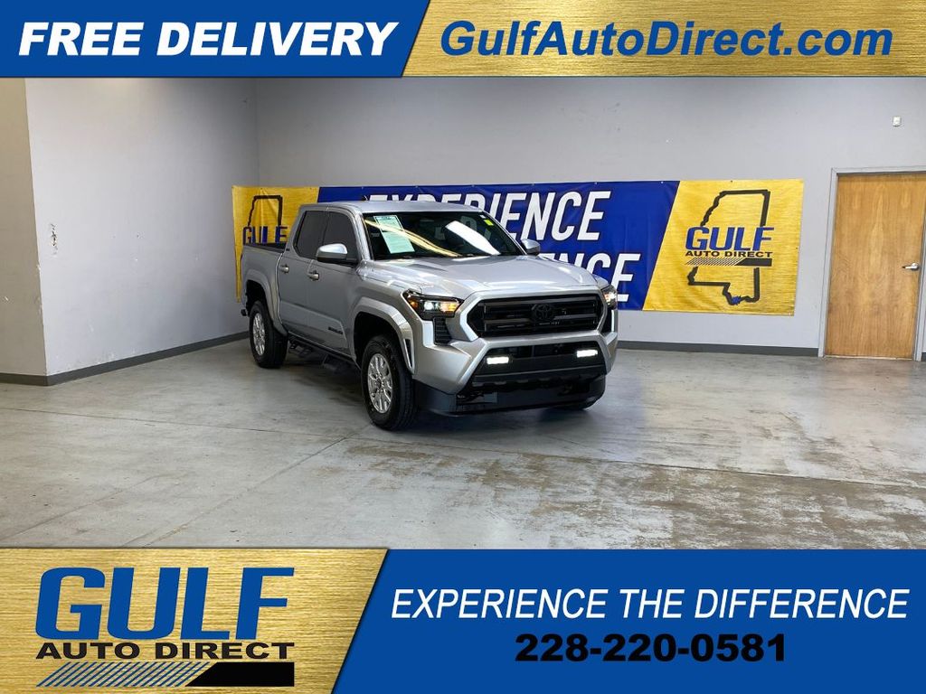 2025 Toyota Tacoma SR5 4x4 Double Cab's photo